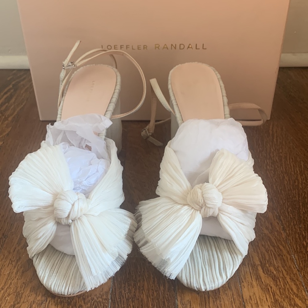 LOEFFLER RANDALL Camelia Vegan Knot Mule With Ankle Strap in Pearl Size 9